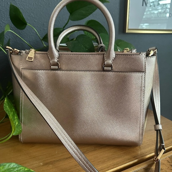 Tory Burch Robinson Small Double-Zip Tote Rose Gold Handbag - Picture 8 of 15